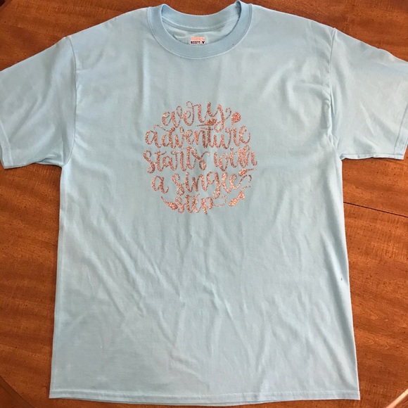 Hanes Tops - Hanes Graphic T-shirt